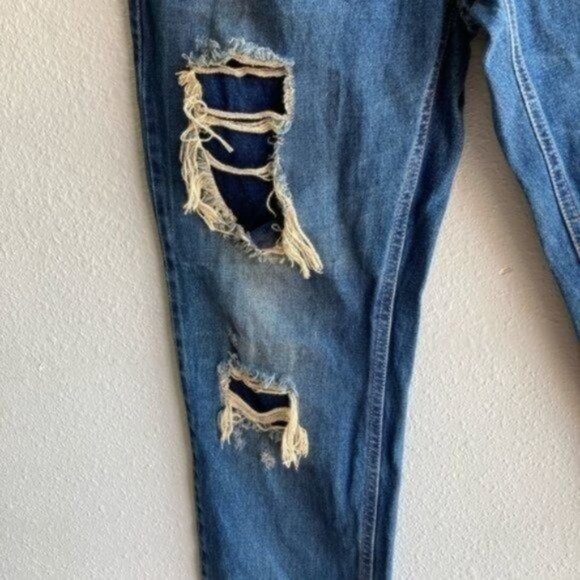 Levi’s 541 Distressed Athletic Fit Everyday Straight Leg Jeans J132 - Picture 4 of 16